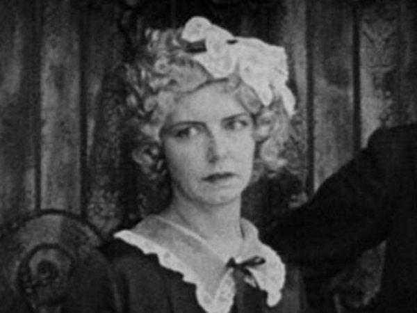 actor Gertrude Sutton large photo