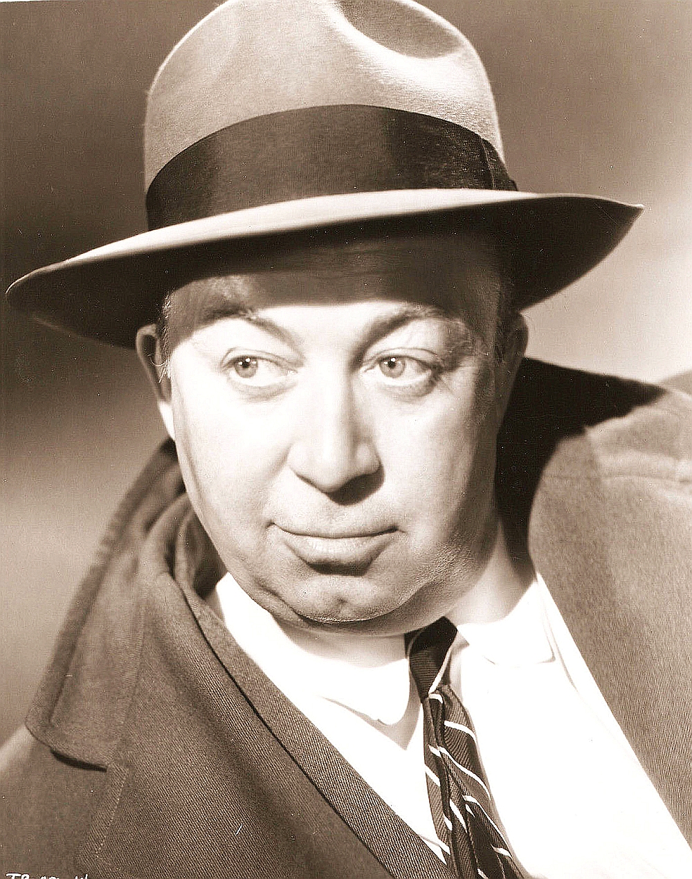 actor Ralph Peters large photo