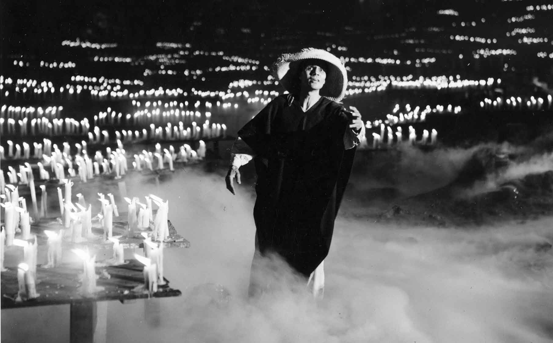 actor Enrique Lucero large photo