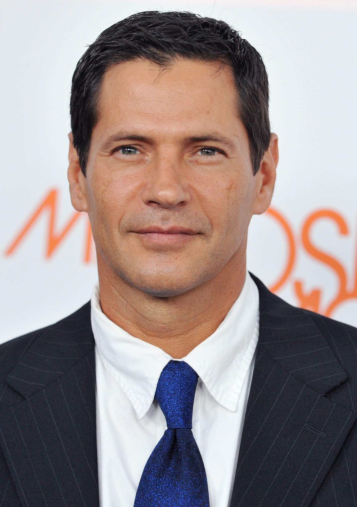 actor Thomas Calabro large photo