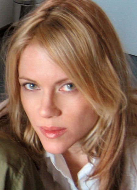 actor Britta Phillips large photo