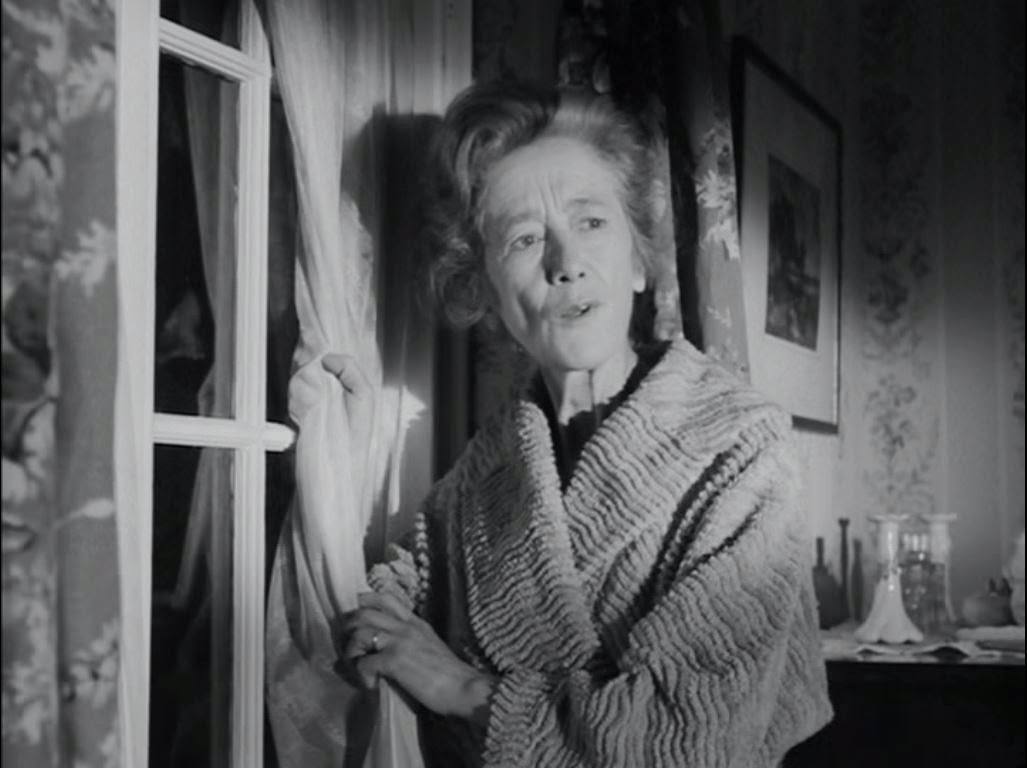 actor Aimée Delamain large photo