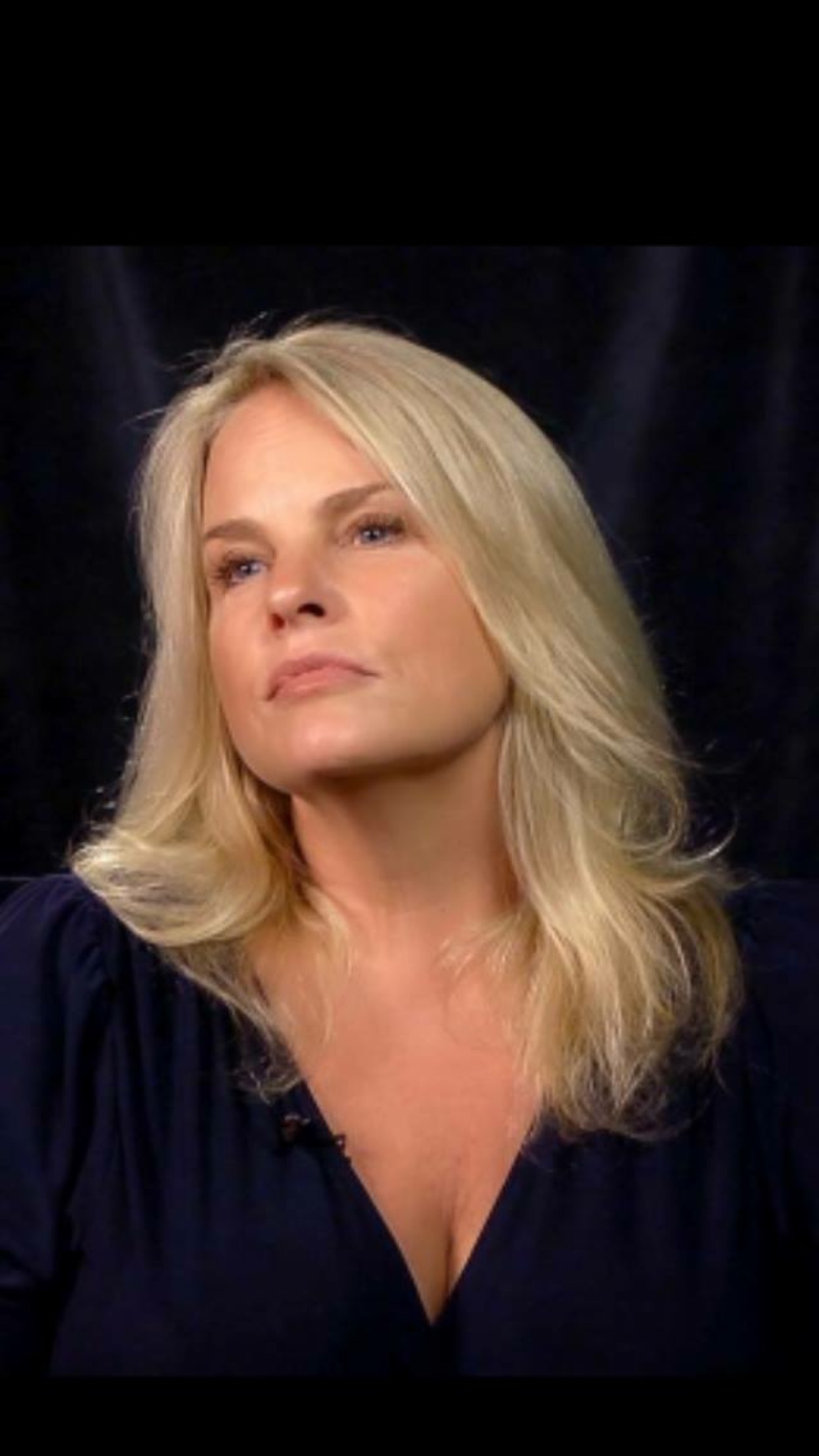 actor Jennifer Runyon large photo