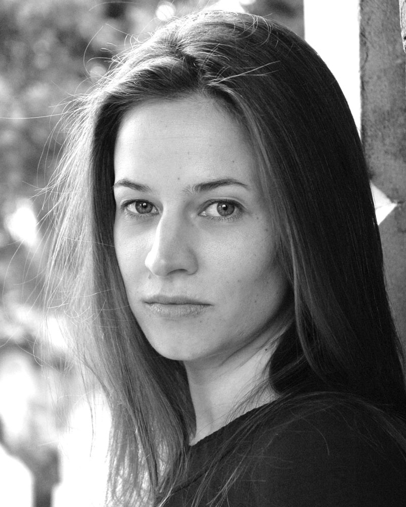 actor Amy Phillips large photo