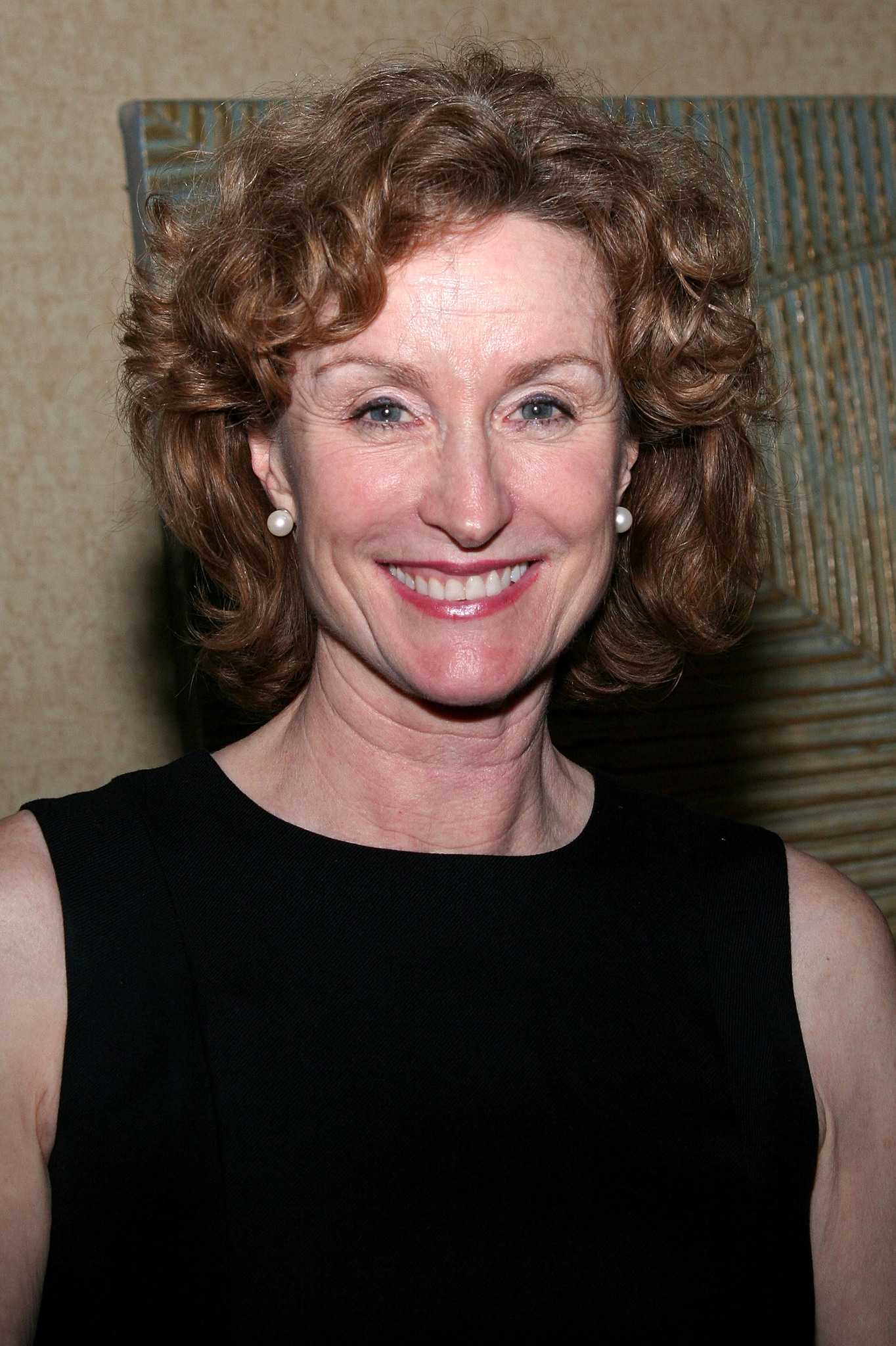 actor Lisa Banes large photo