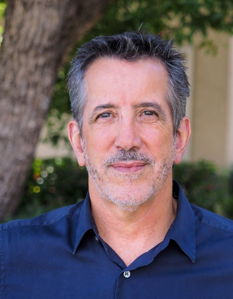 actor Christopher DeFaria large photo