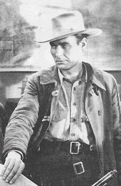 actor Paul Sutton large photo