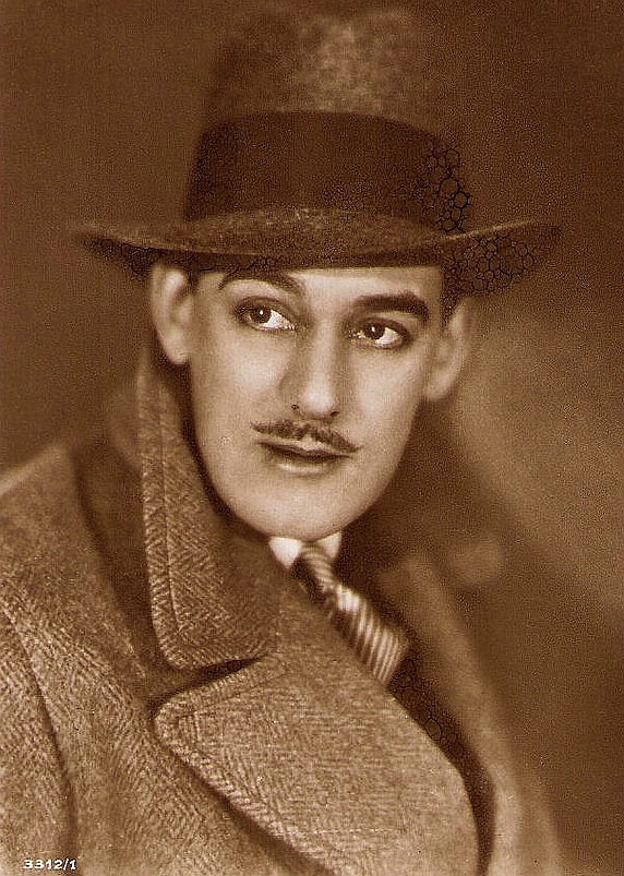 actor Warwick Ward large photo