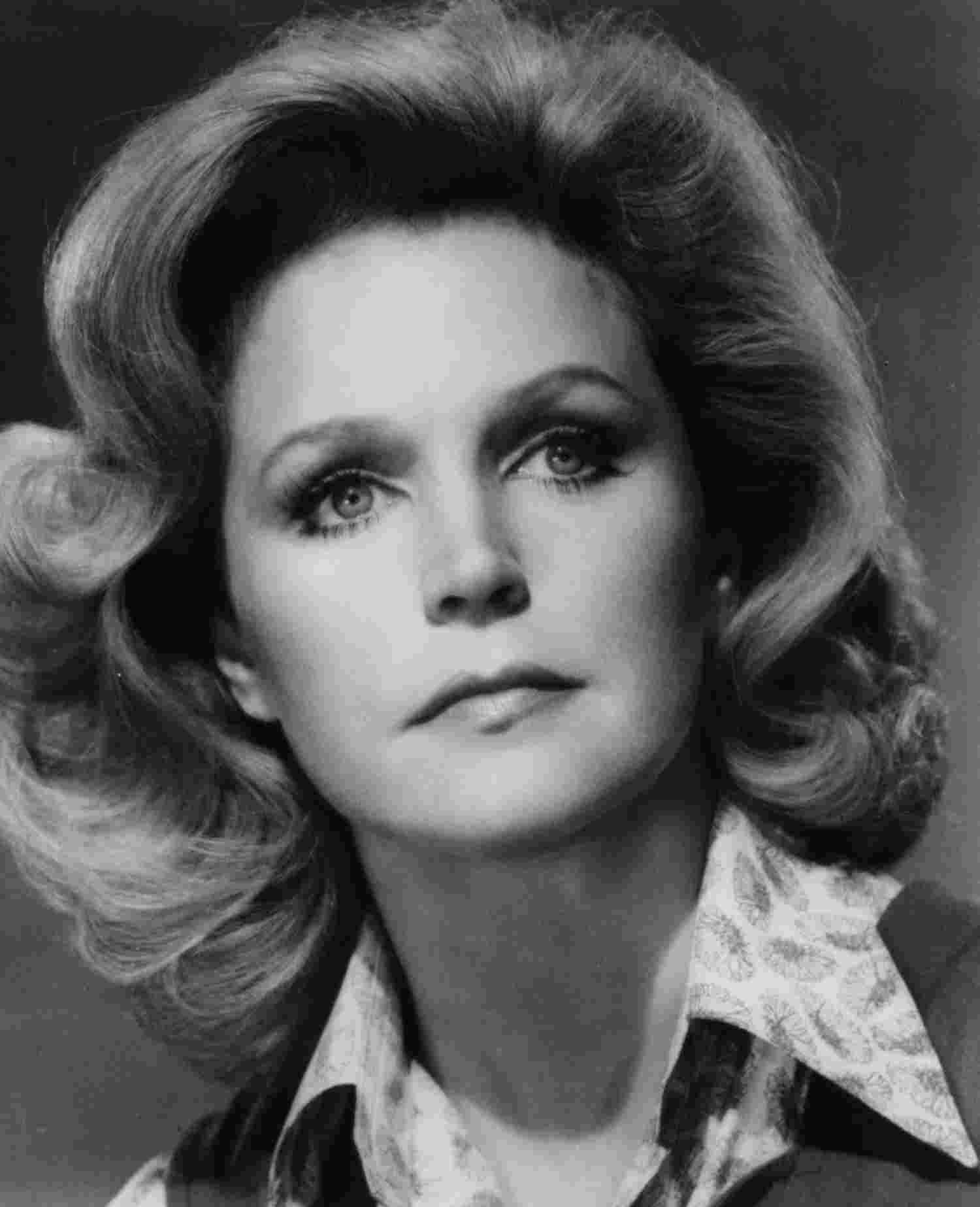 actor Lee Remick large photo