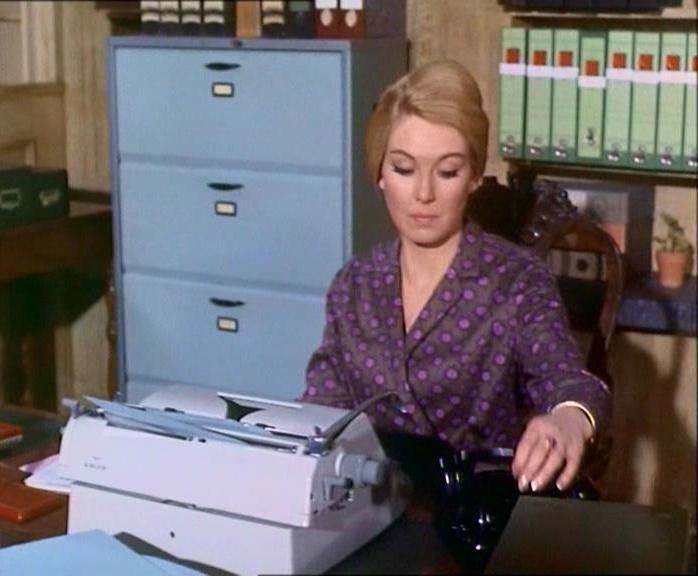 actor Katherine Schofield large photo