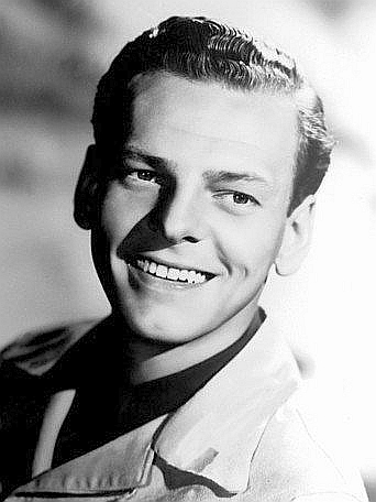 actor Ross Ford large photo