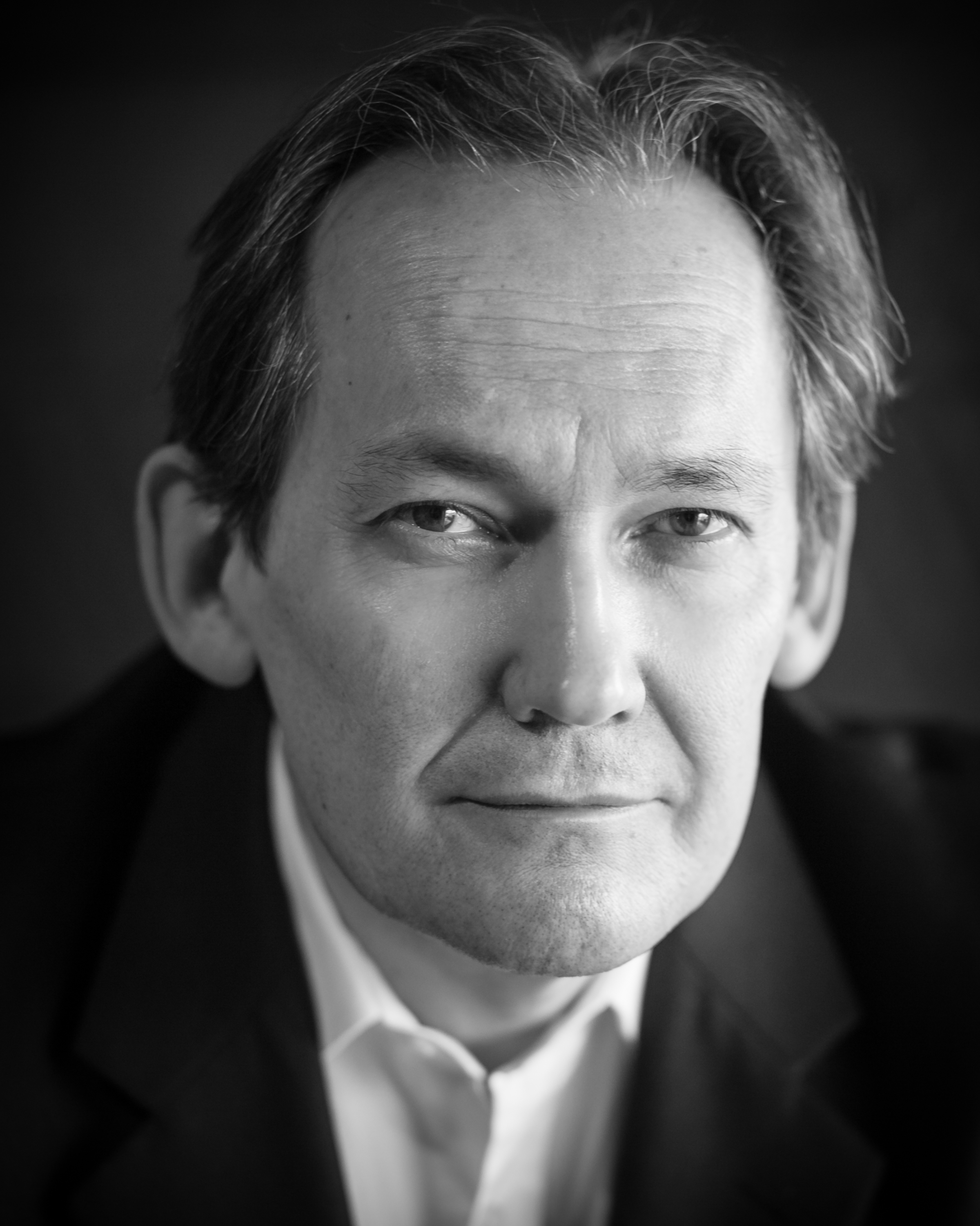 actor Jonathan Coote large photo