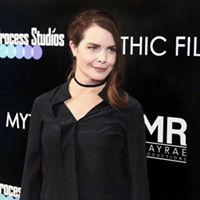 actor Mitzi Kapture large photo