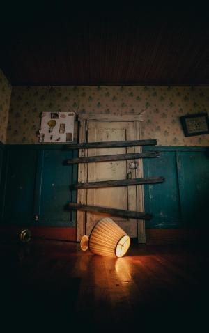 Shut In [Hindi]