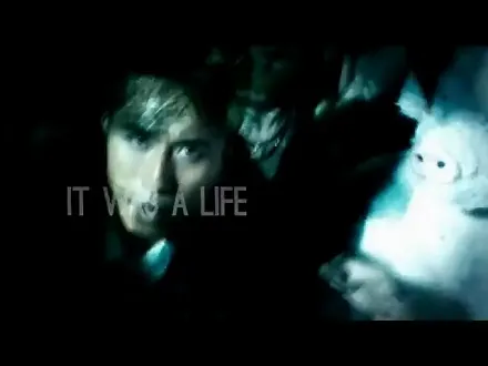 Trailer thumbnail