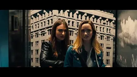 Trailer thumbnail
