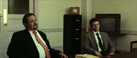 Trailer thumbnail