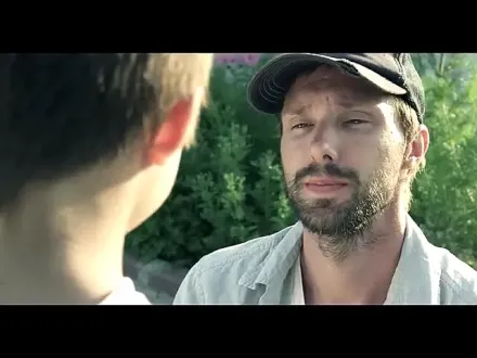 Trailer thumbnail