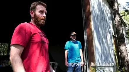 Trailer thumbnail