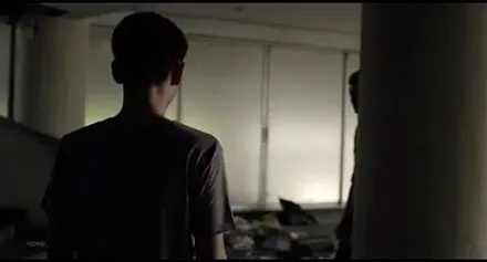 Trailer thumbnail