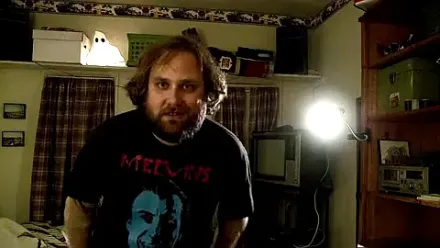 Trailer thumbnail