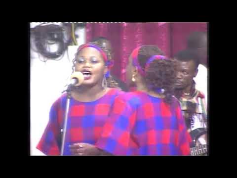 Erasto Shengezi with Angela Chibalonza Band live perfomance