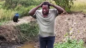 Tafadhali Tazama Filamu Hii Ya Mohamed Fungafunga Ujifunze Kutoka Kwake -Latest Swahili Bongo Movies