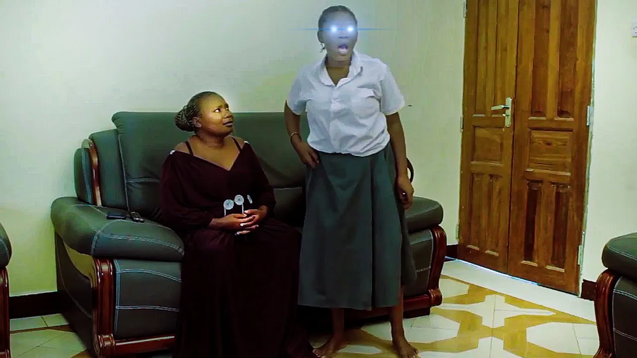 Msichana Anayeona Yajayo - A Swahili Bongo Movie poster - similar to Likwidi Dalali |Full Movie| - Fadhili Omary, Veronica Elias, Asha Nassoro (Official Bongo Movie)