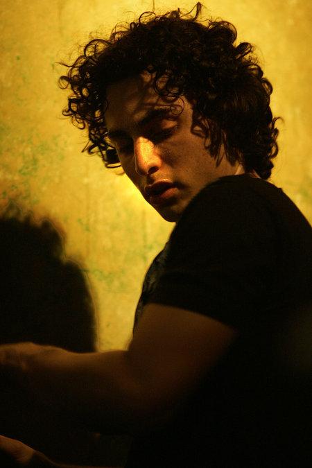 actor Keaton Simons large photo