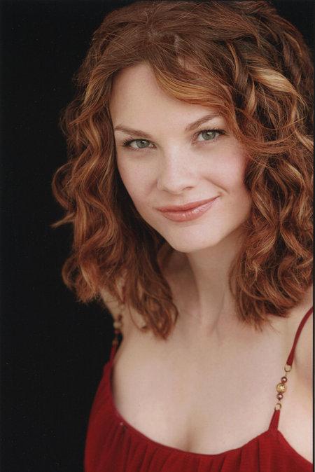 actor Elizabeth Ann Bennett large photo