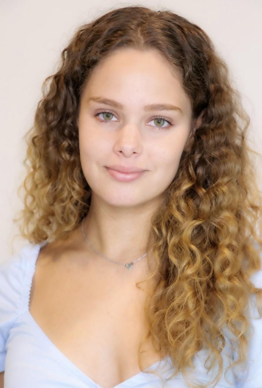 actor Rachel Schott large photo