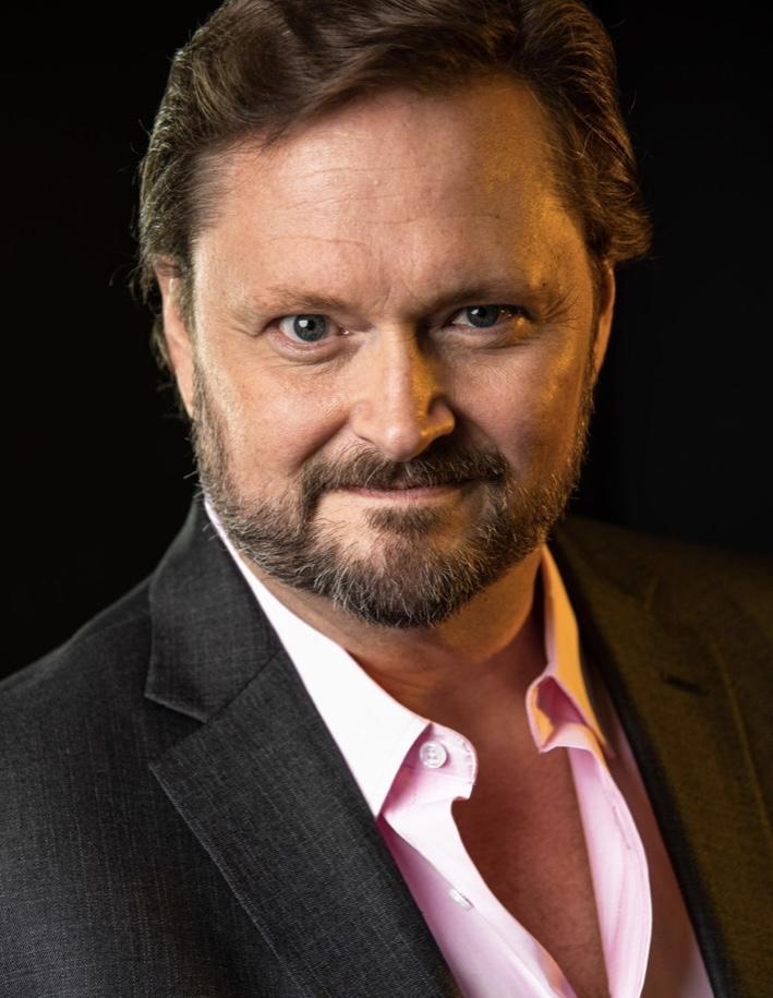 actor Tom Massmann large photo