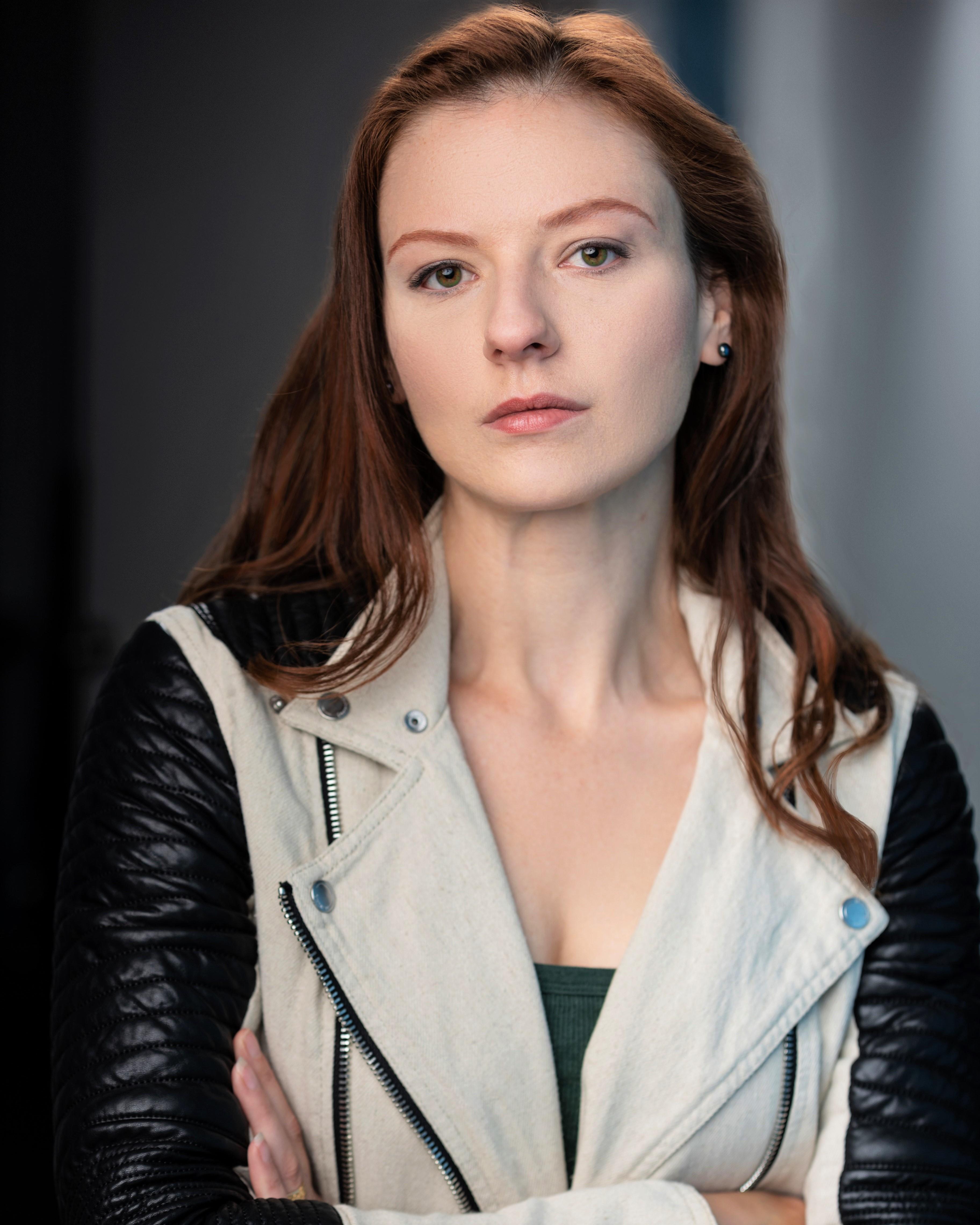 actor Christina Leidel large photo