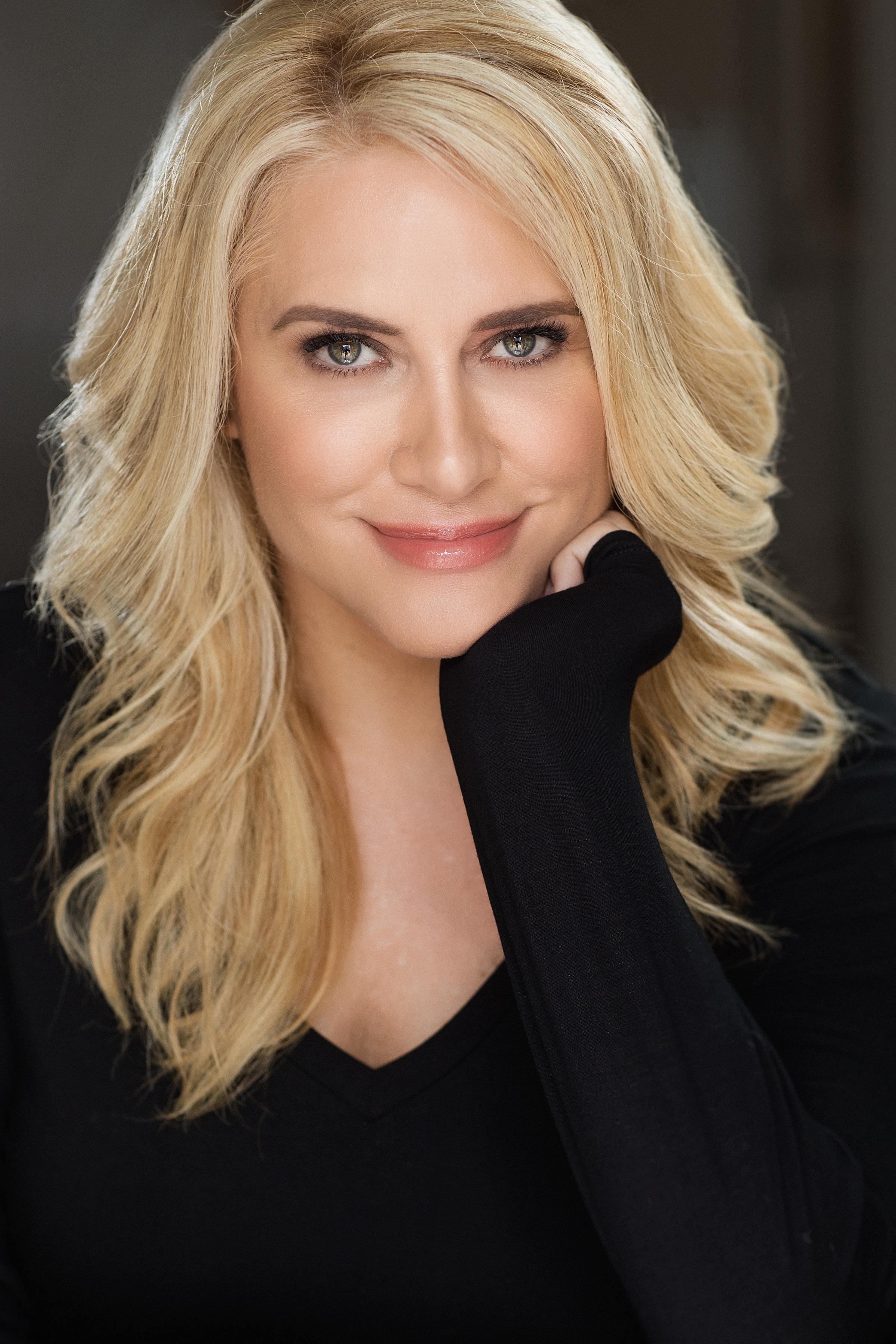 actor Jeannie West large photo