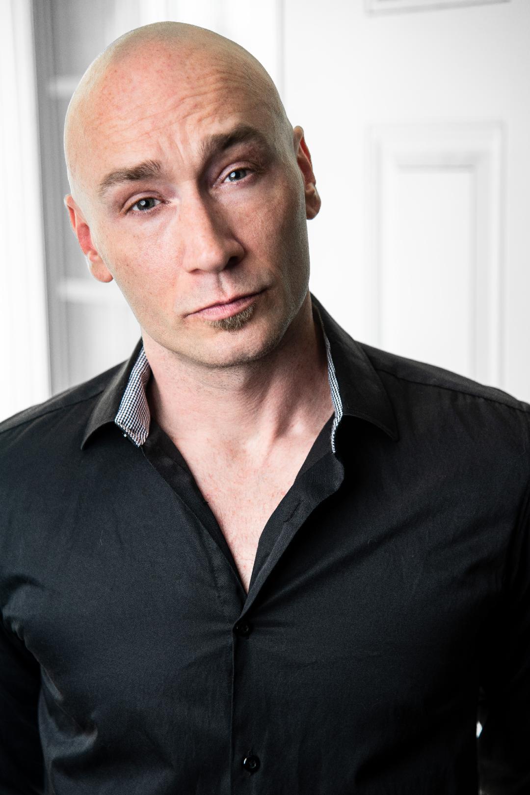 actor Nathanyael Grey large photo