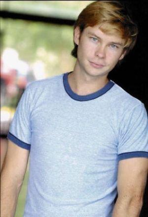 actor Mills Allison large photo