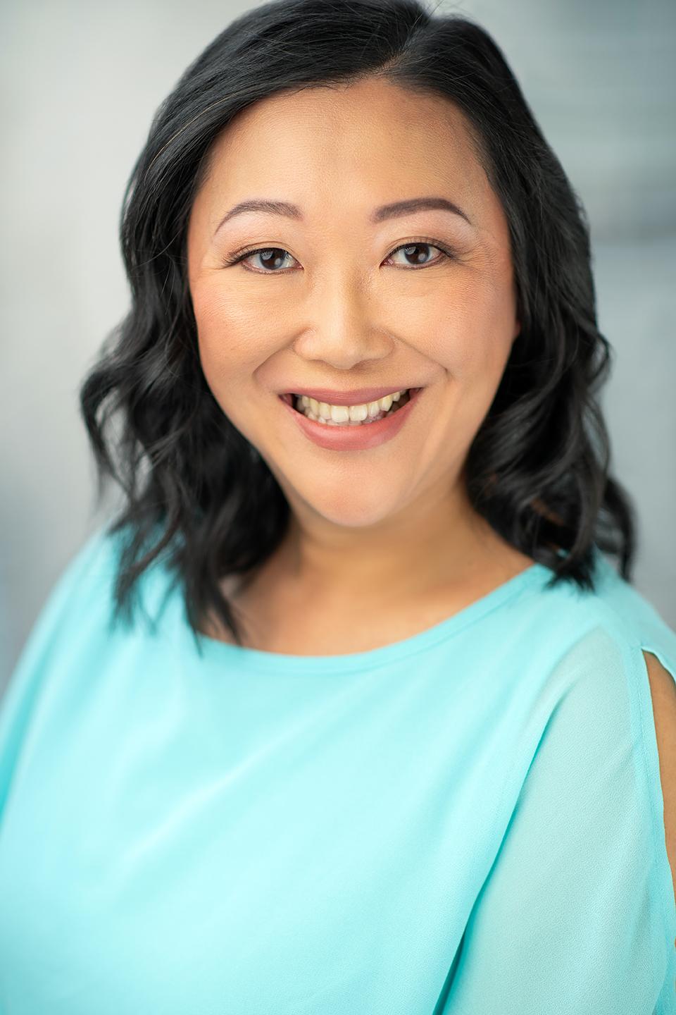 actor Amy McInnes large photo