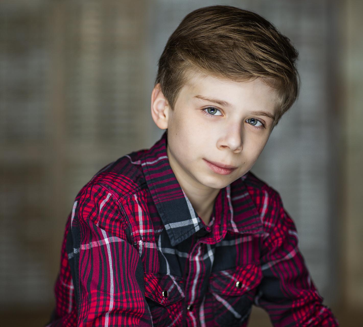 actor Nicholas Fry large photo