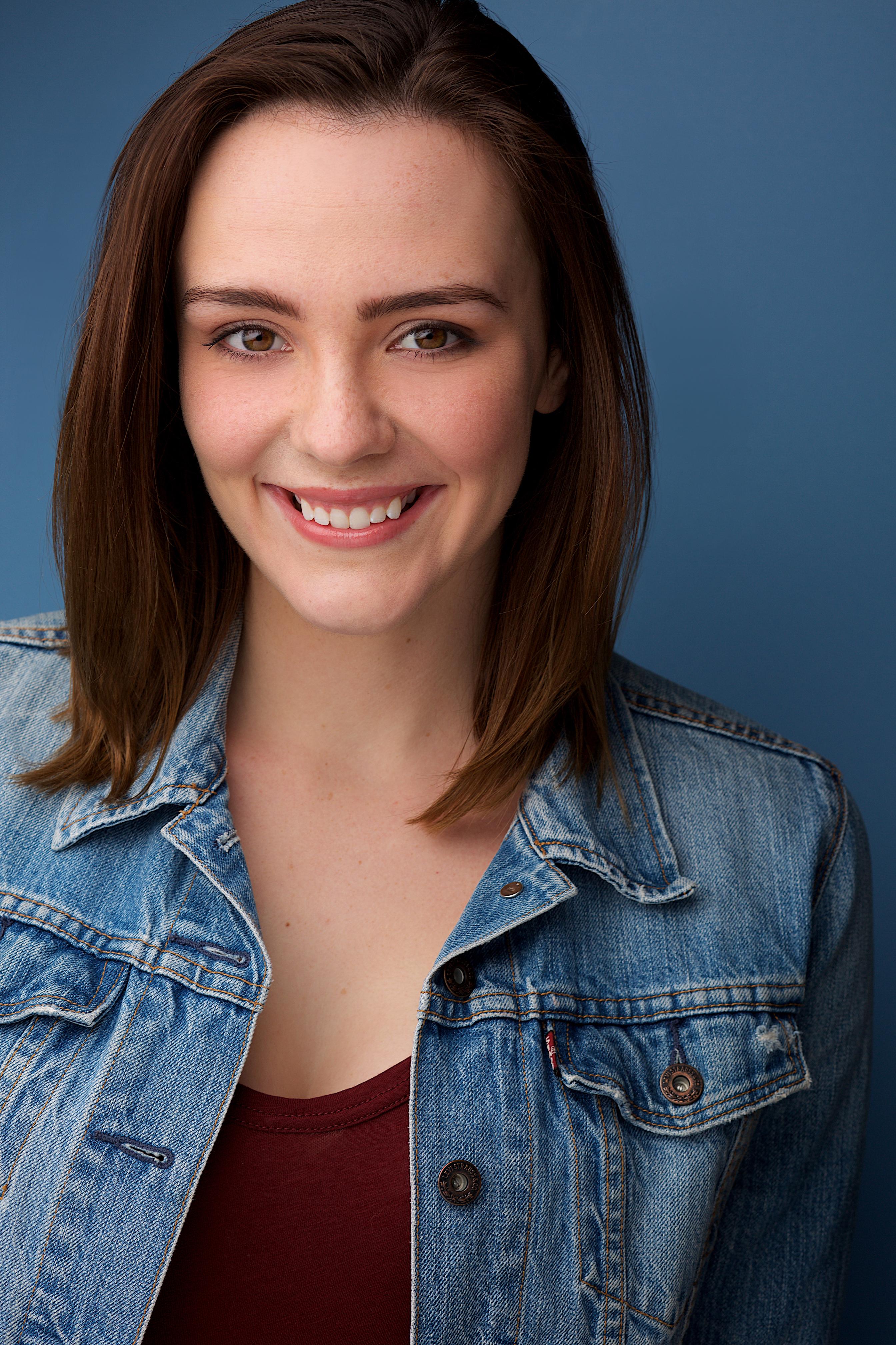 actor Anique Mercier large photo