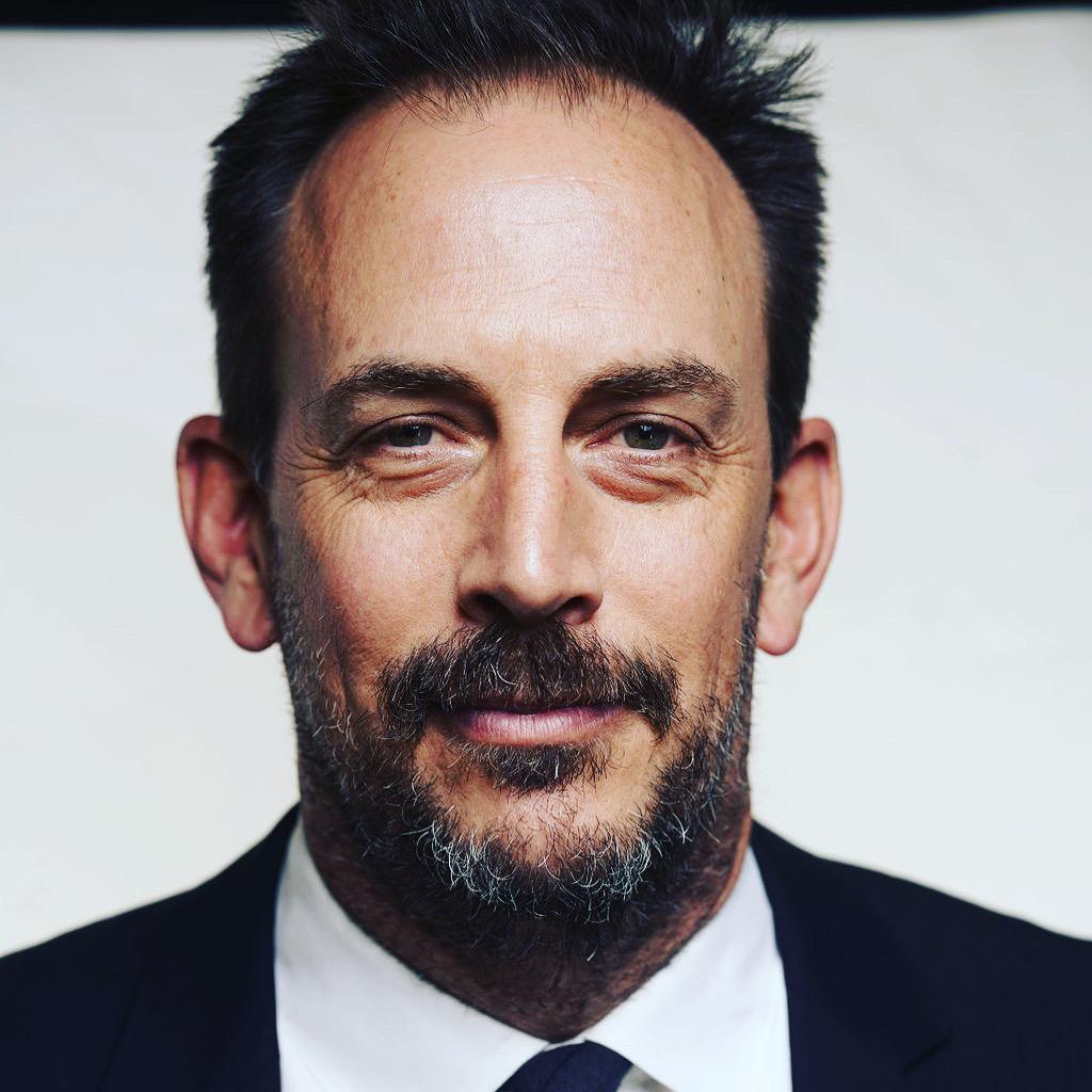 actor Frank Bond large photo