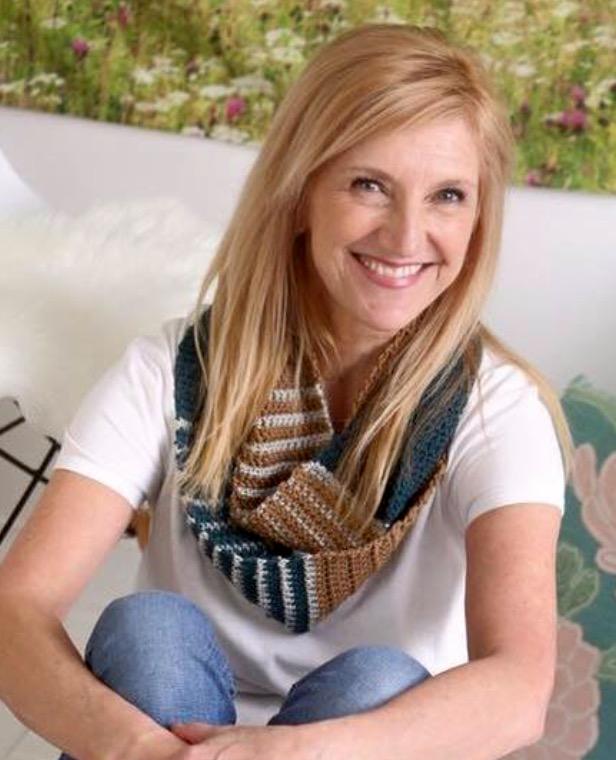 actor Debbi Burns large photo