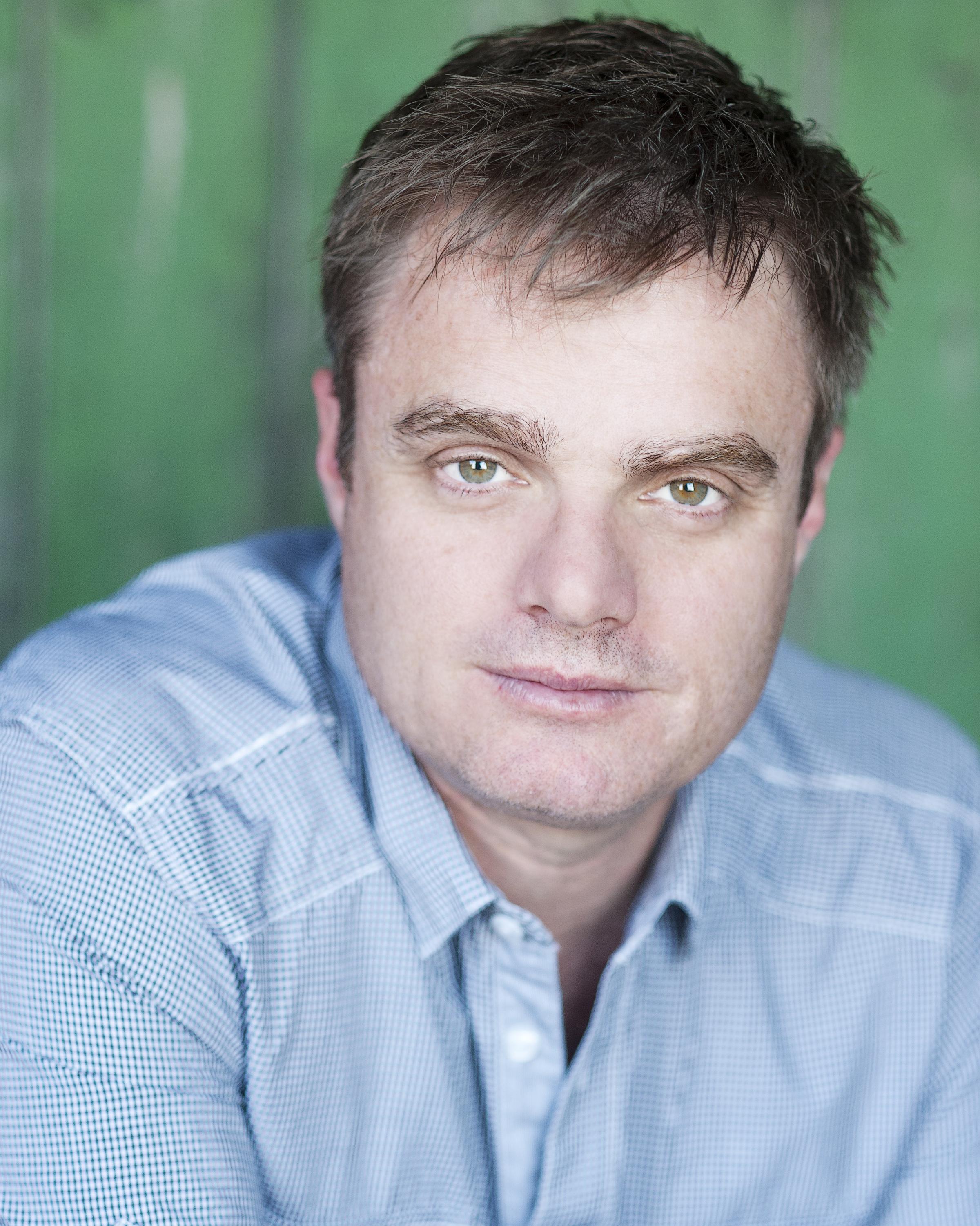 actor Damien Richardson large photo