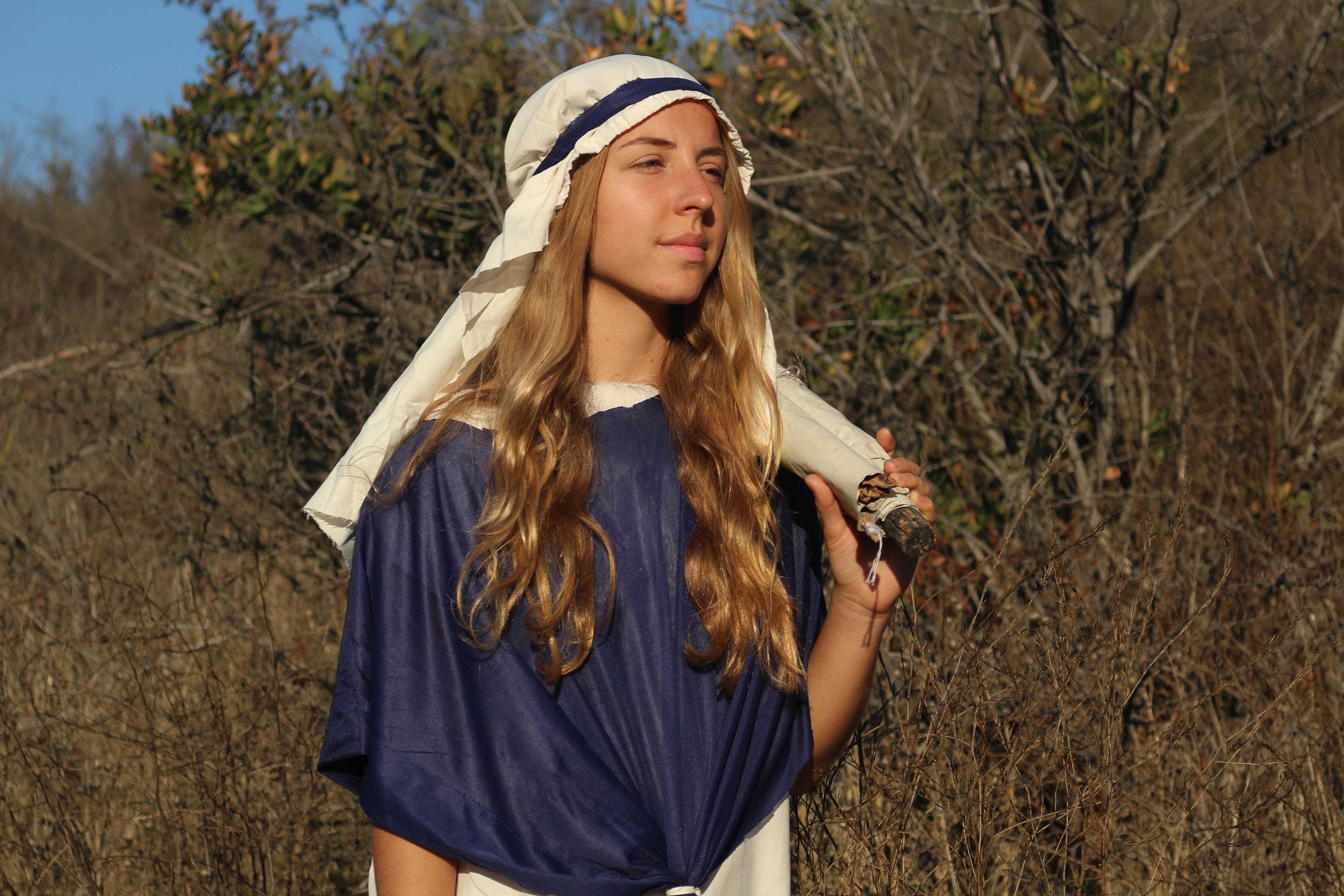 actor Meg Dick large photo