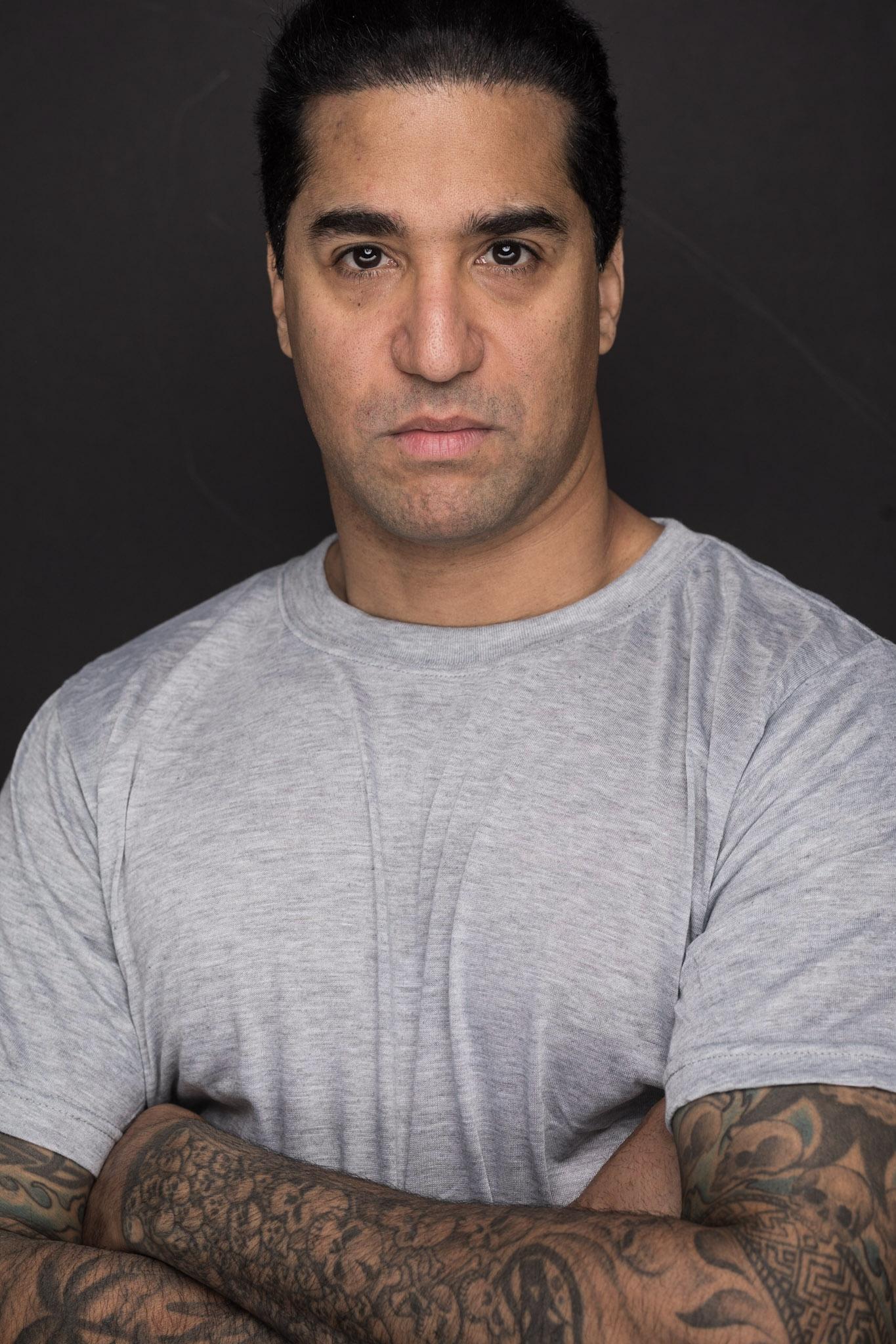 actor Yanko Valentin large photo