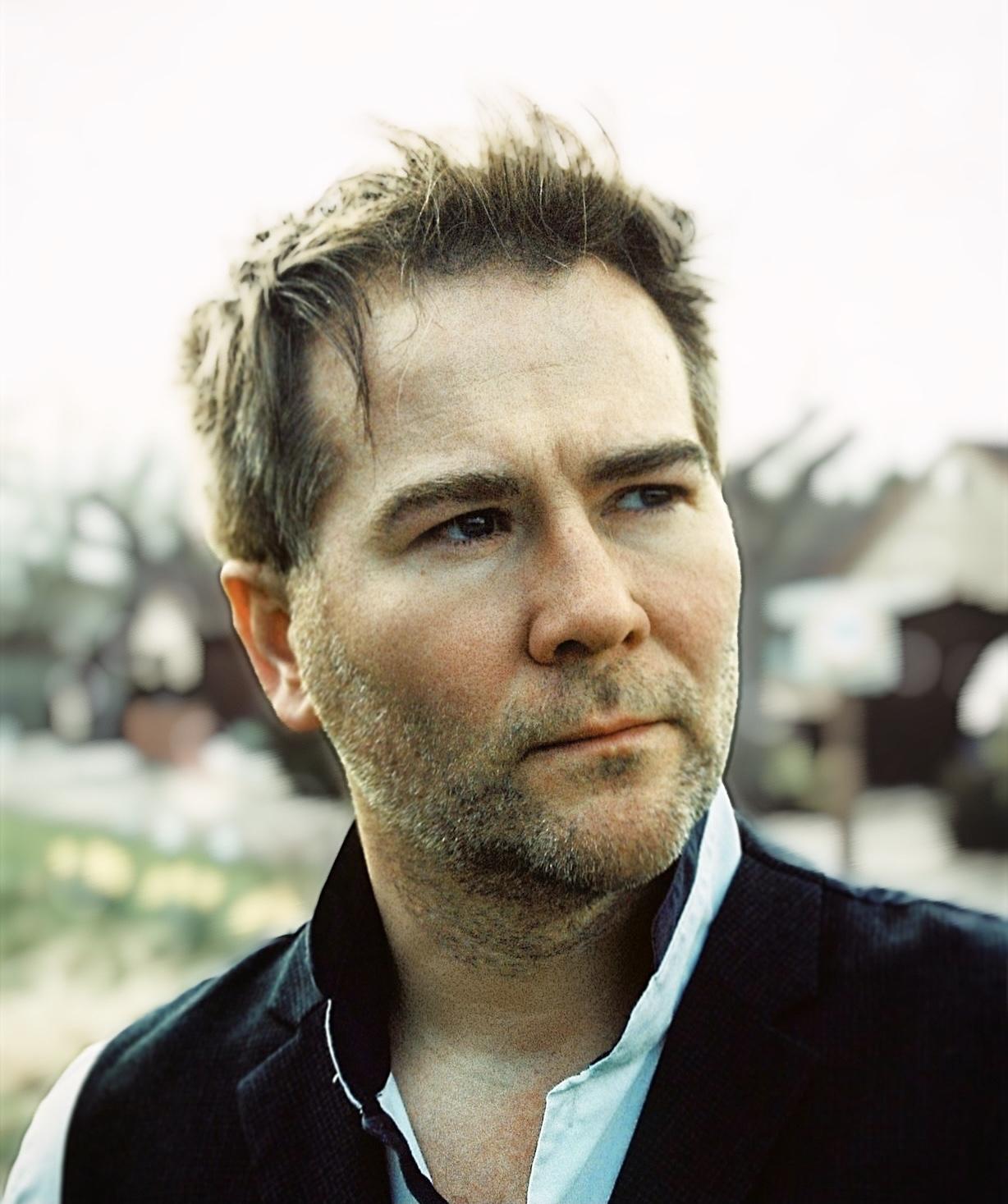 actor Stuart Brennan large photo