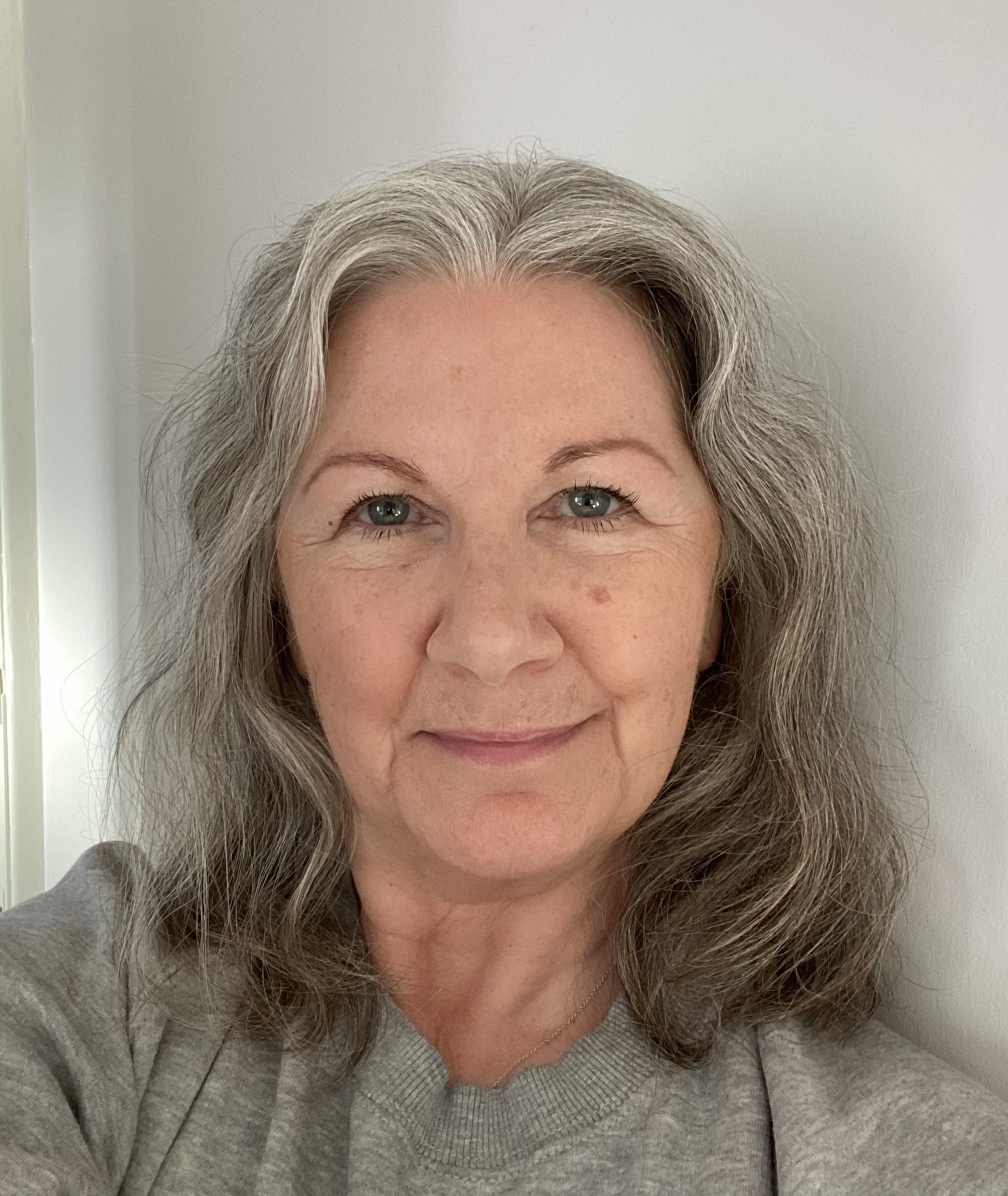 actor Julie Vollono large photo