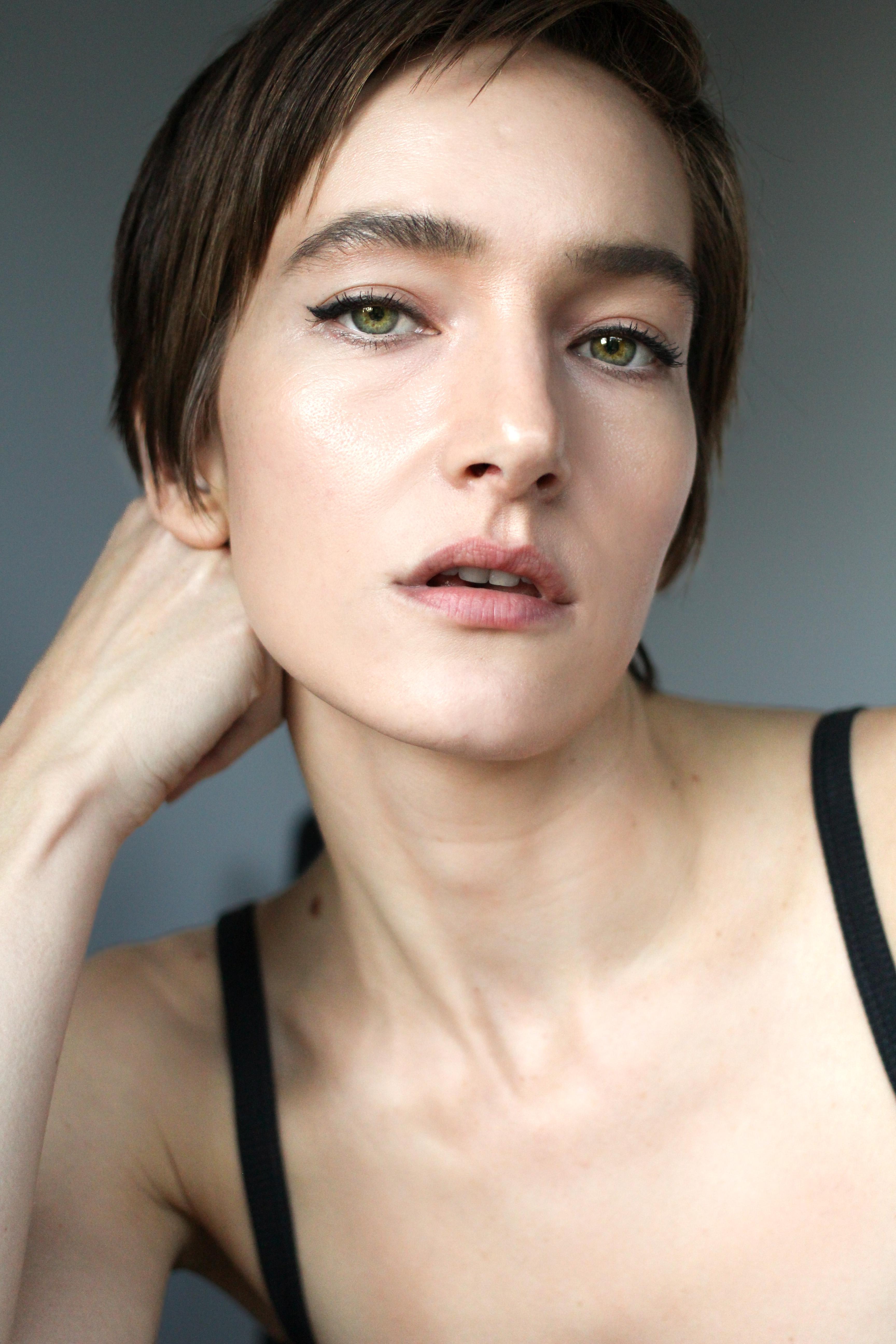 actor Sari Mercer large photo