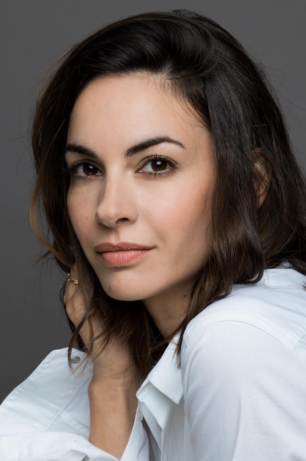 actor Alexandra Naoum large photo