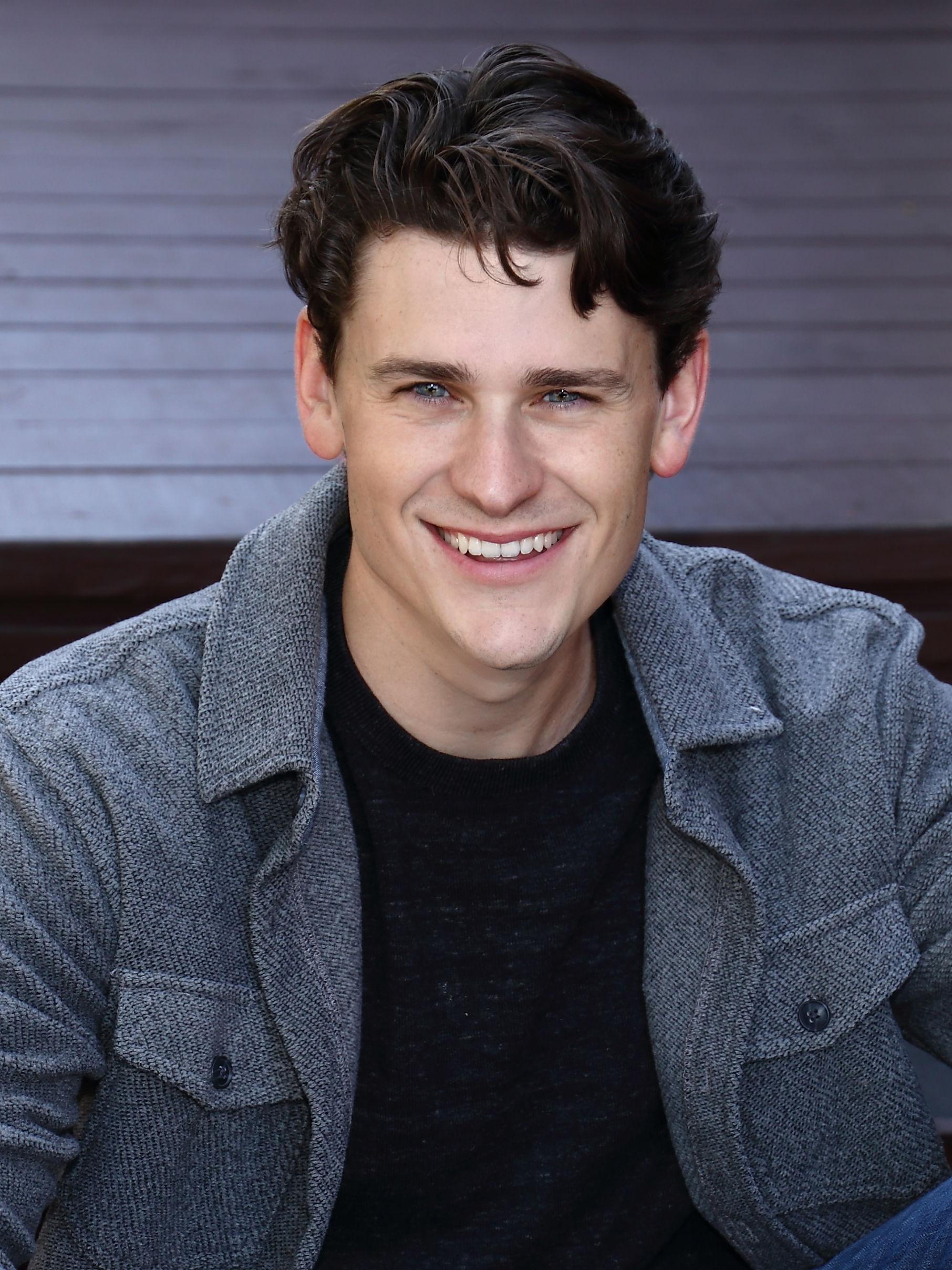 actor Blake Jones large photo