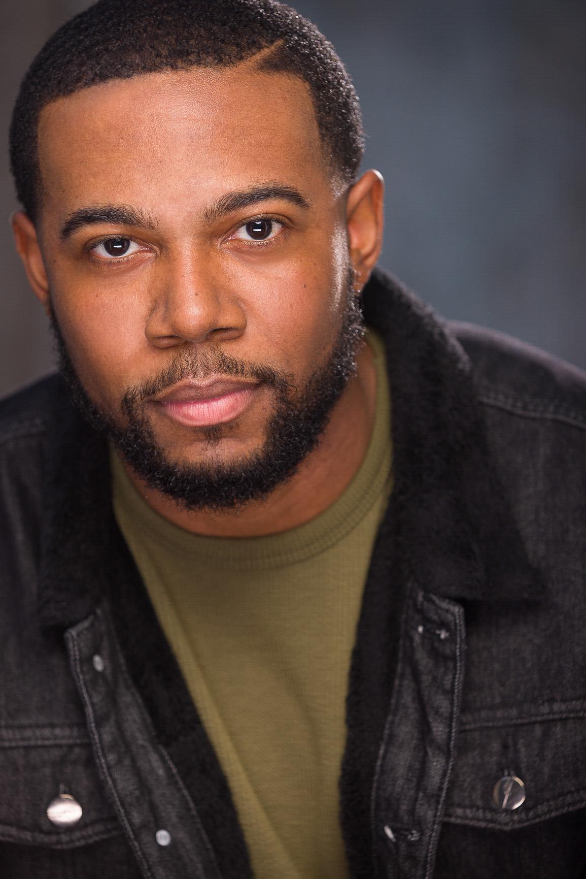 actor Joshua M. Watson large photo